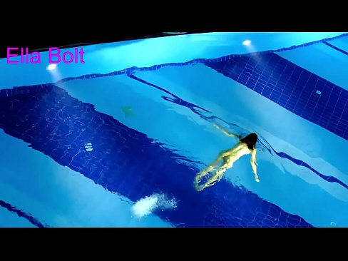 ❤️ Dili ko makahunong sa pagtan-aw, ang batan-ong blonde nasakpan nga naglangoy nga hubo sa ELLA BOLT resort pool ❤ Porno sa ceb.28films.ru ﹏