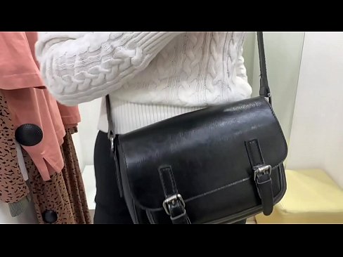 ❤️ Public masturbation sa batan-ong bitch FeralBerry nga adunay dildo sa fitting room ❤ Porno sa ceb.28films.ru ﹏