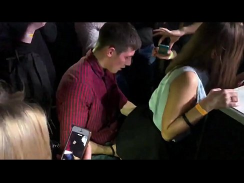 ❤️ Tinuod nga sekso sa usa ka nightclub sa Russia. Ang 18-anyos nga Ruso nga babaye sa anus ug puwerta nakighilawas sa usa ka nightclub ❤ Porno sa ceb.28films.ru ﹏